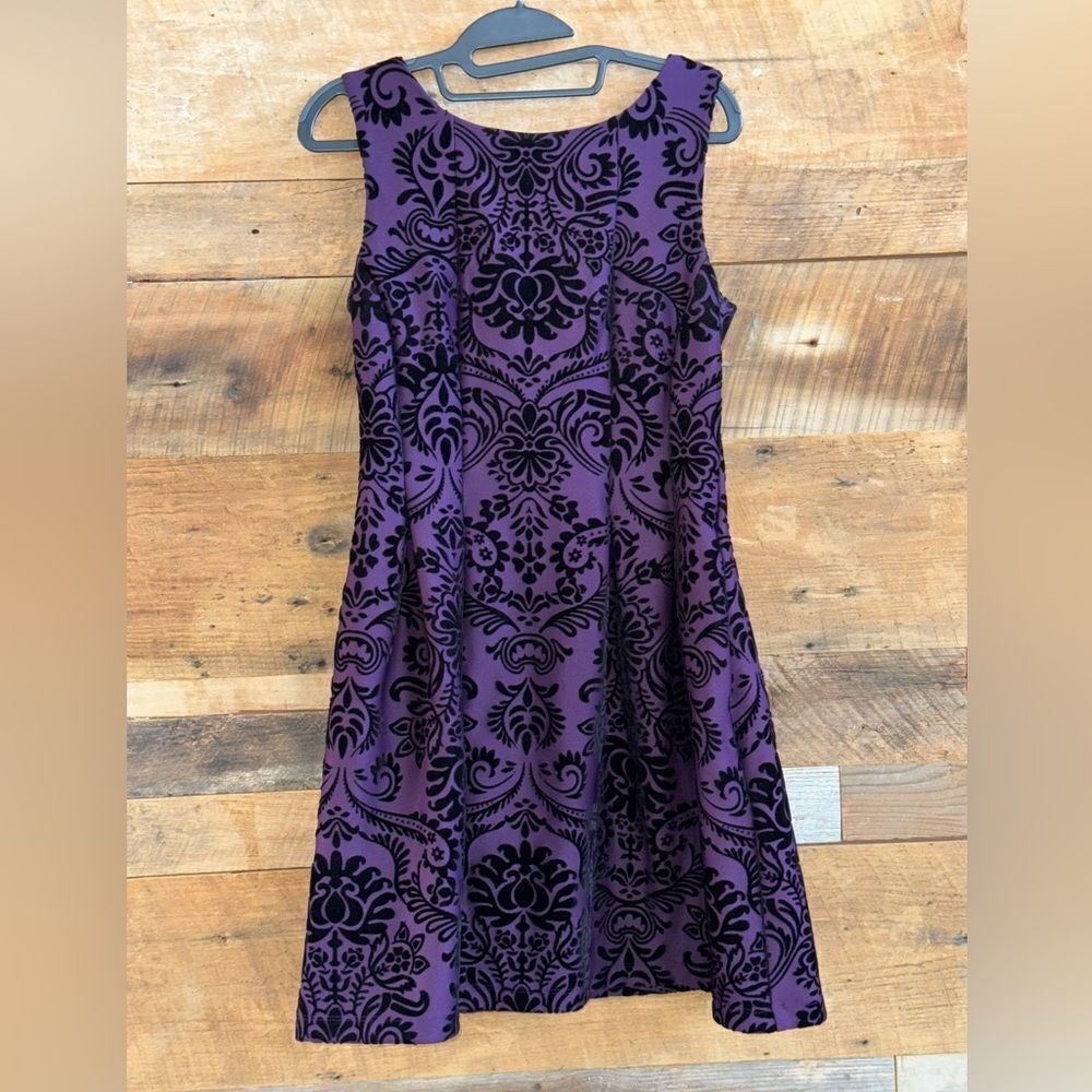 Gabby Skye Damask Velvet Fit And Flare Dress. Purple/black
